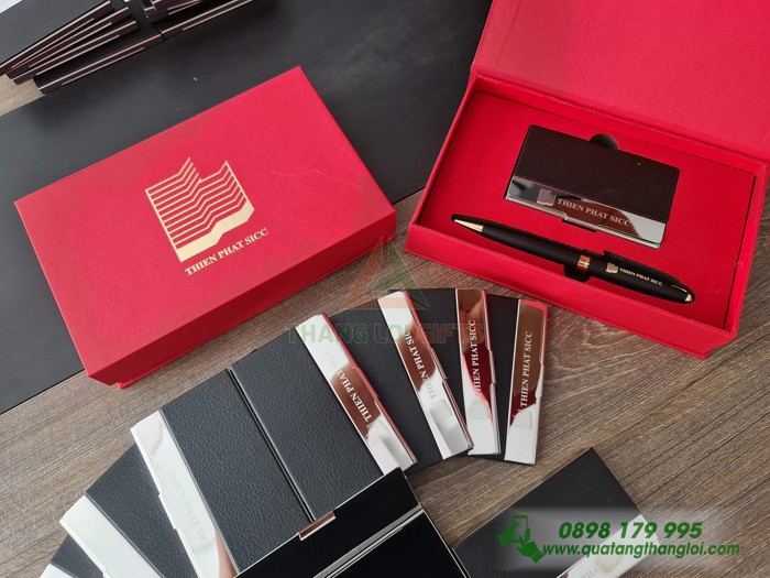 Bo qua tang GIFTS (hop namecard+ but kim loai+hop nam cham ep kim bac) 
