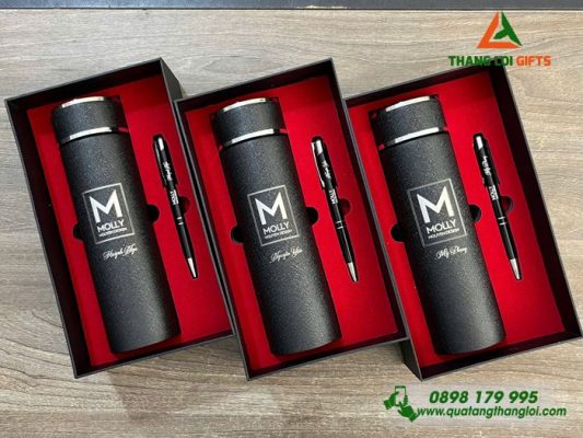 Bộ Giftset (Bình Giữ Nhiệt + Bút Bi Kim Loại) Màu Đen - In khắc logo MOLLY