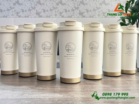 Ly Giu Nhiet 530ml Mau Trang Kem - Khac Logo Truong DH Luat-DHQG Ha Noi