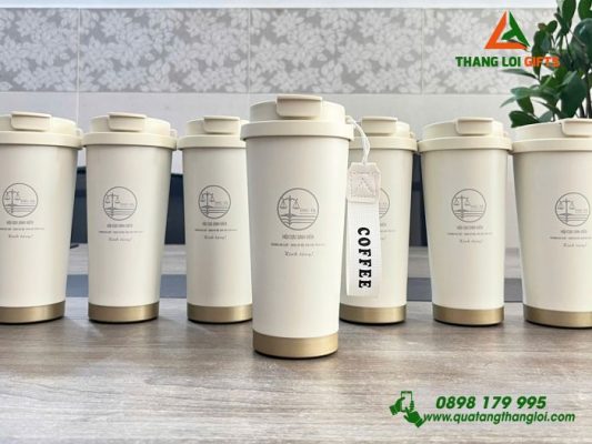 Ly Giu Nhiet 530ml Mau Trang Kem - Khac Logo Truong DH Luat-DHQG Ha Noi 