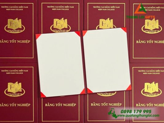 Bia Dung Bang Tot Nghiep Mau Do - Ep Kim Logo Truong Cao Dang Mien Nam
