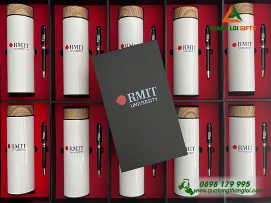Bo Qua Tang (Binh & But) - In Khac Logo Truong Dai Hoc RMIT