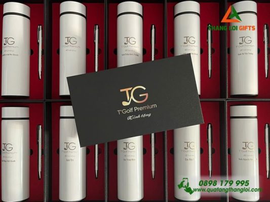Bo Qua Tang (Binh & But) Mau Trang - In Khac Logo Doanh Nghiep TG T'Golf Premium