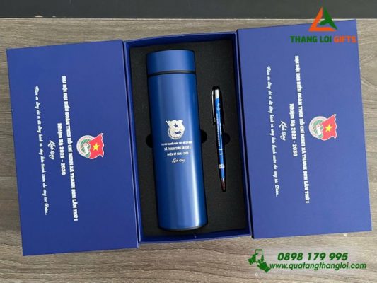 Bo Qua Tang (Binh & But) Mau Xanh - In Khac Logo Dai Hoi Dai Bieu Doan TNCS Xa Thanh Son