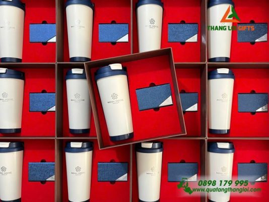 Bo Qua Tang (Ly & Hop Namecard) - In Khac Logo Minh Ngoc Group