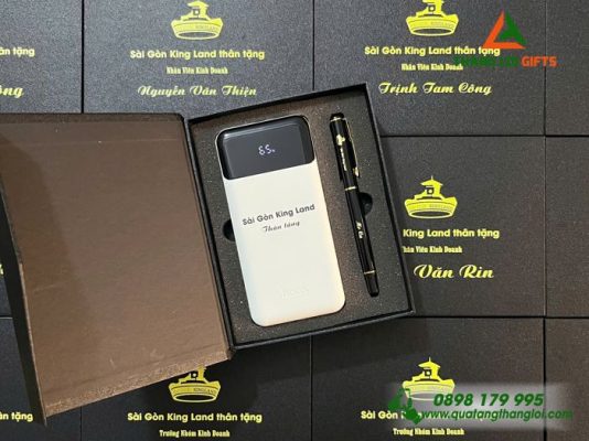 Bo Qua Tang (Pin Hoco & But) - In Khac Logo Dat Dong STUDIO 