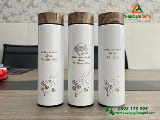 Bo Qua Tang (So+ Binh Nap Go+ But) Mau Trang Kem - In Khac Ten