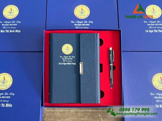 Bo Qua Tang (So & But) Mau Xanh - In Khac Logo Truong THPT Vo Thi Sau