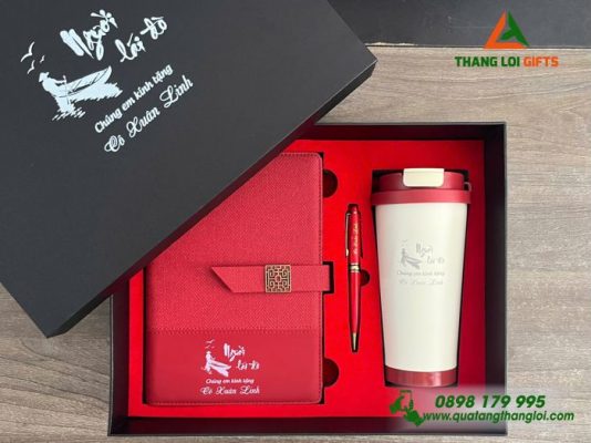 Bo Qua Tang (So+ Ly 530ml+ But) Mau Do - In Khac Noi Dung Tri An Nguoi Lai Do 