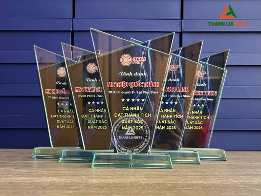 Cup Pha Le - In Logo Doanh Nghiep CENTRE POINT