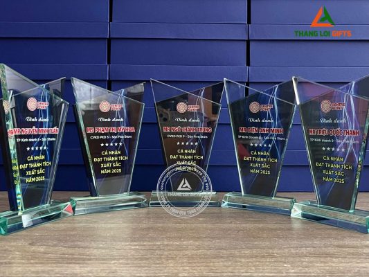 Cup Pha Le - In Logo Doanh Nghiep CENTRE POINT