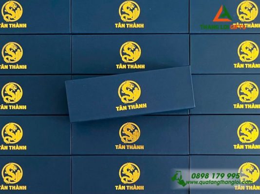 Hop But Nam Cham Mau Xanh - Ep Kim Logo Doanh Nghiep Tan Thanh