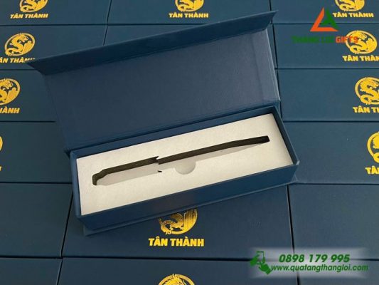 Hop But Nam Cham Mau Xanh - Ep Kim Logo Doanh Nghiep Tan Thanh