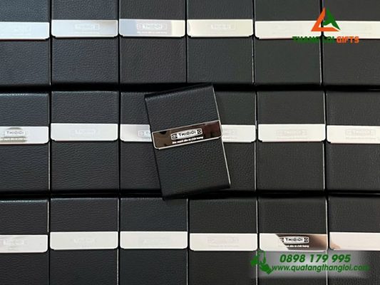 Hop Dung Namecard Mau Den - Khac Logo Doanh Nghiep THIBIDI