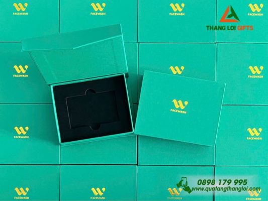 Hop Giay Dung Card Mau Xanh - Ep Kim Logo FACEWASH