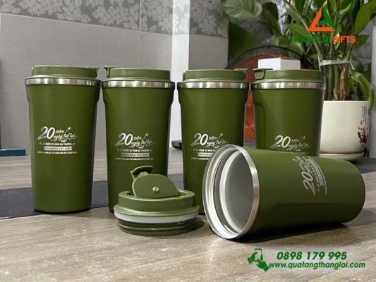 Ly Giu Nhiet 510ml Mau Xanh Reu - Khac Logo Ky Niem 20 Nam Truong THPT Dan Lap Le Thanh Tong 