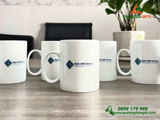 Ly Su Bat Trang Mau Trang - In Logo Doanh Nghiep R&D VPIC Group