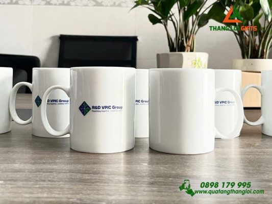 Ly Su Bat Trang Mau Trang - In Logo Doanh Nghiep R&D VPIC Group
