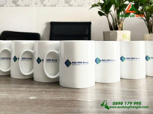 Ly Su Bat Trang Mau Trang - In Logo Doanh Nghiep R&D VPIC Group