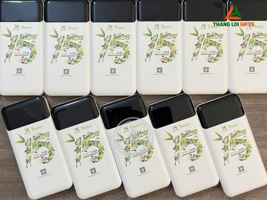 Pin Sac Du Phong Hoco 10.000mAh Mau Trang - In Logo 15 Nam Doanh Nghiep BAMBOO