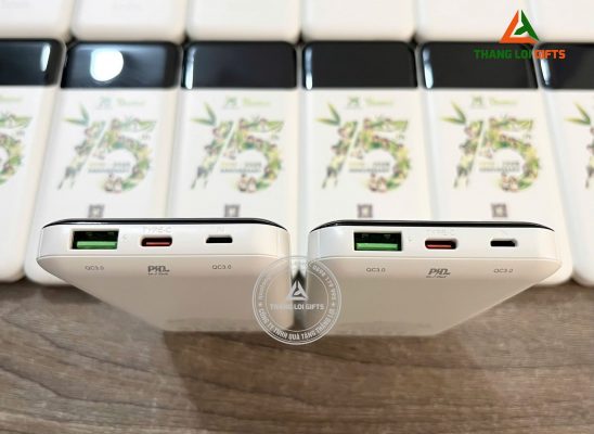 Pin Sac Du Phong Hoco 10.000mAh Mau Trang - In Logo 15 Nam Doanh Nghiep BAMBOO