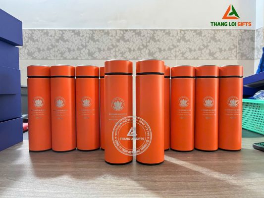 Binh Giu Nhiet Mau Cam 500ml - Khac Logo Truong Mam Non Soc Nau Lam Qua 20-11