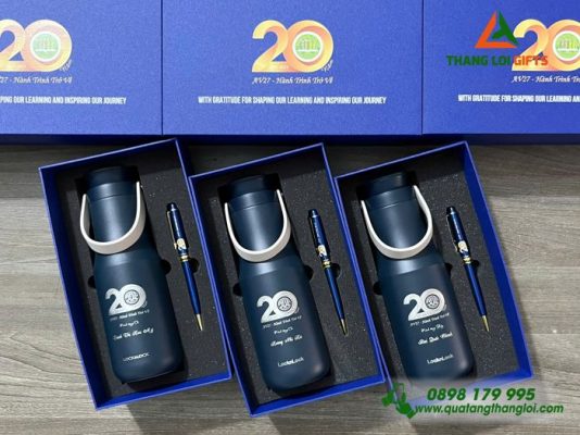 Bo Qua Tang (Binh Giu Nhiet Lock&Lock & But Ky) Mau Xanh - In Khac Logo 20 Nam Truong Dai Hoc Nong Lam TP.HCM 