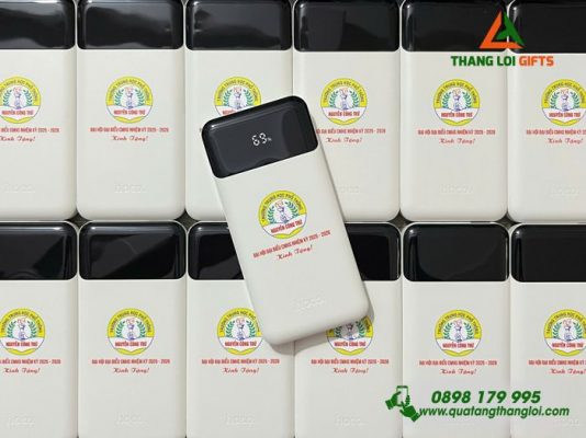 Pin Sac Du Phong Hoco Mau Trang 10.000mAh - In Logo Truong Nguyen Cong Tru