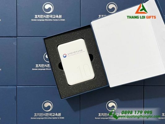 Pin Sac Du Phong Remax 10.000mAh - In Logo Trung Tam Ngon Ngu Tieng Han