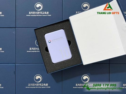 Pin Sac Du Phong Remax 10.000mAh - In Logo Trung Tam Ngon Ngu Tieng Han