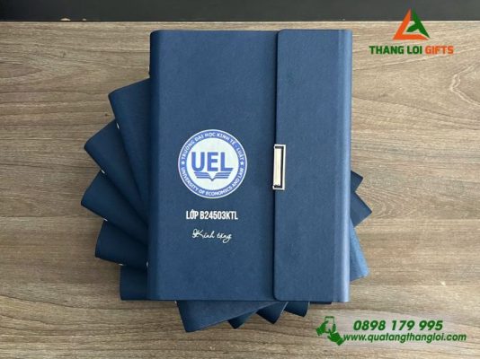 So Tay Bia Cong Gap 3 Mau Xanh - In Logo Truong Dai Hoc Kinh Te Luat UEL