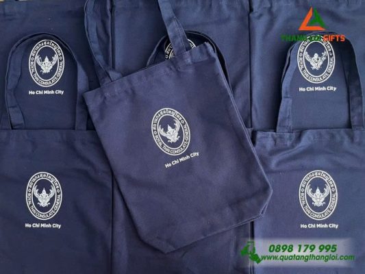 Túi Vải Canvas Màu Xanh Đậm – In Logo Tổng Lãnh Sự Quán Thái Lan Tại TP.HCM (