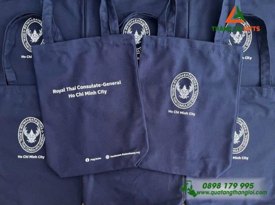 Túi Vải Canvas Màu Xanh Đậm – In Logo Tổng Lãnh Sự Quán Thái Lan Tại TP.HCM (