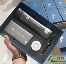 GST 33 – Bộ Quà Tặng – Giftset 4 món (Bình Giữ Nhiệt LocknLock+ Pin SamSung +Bút Kim Loại+Loa Bluetooth)