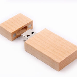 UGT 06 - USB Vỏ gỗ nắp đẩy in logo quà tặng