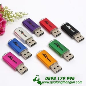 UKT 08 - USB kim loai nap day in khac logo qua tang doanh nghiep