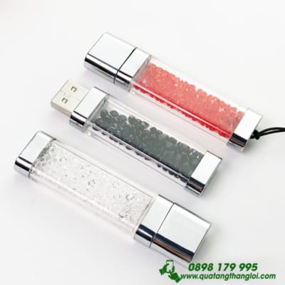 UPT 02 - USB pha lê in logo 3d quà tặng nhân viên 