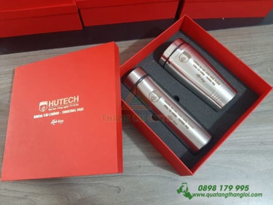 Bo Qua Tang(Ly Giu Nhiet+Binh Giu Nhiet) khac logo TRUONG DAI HOC CONG NGHE HU TECH