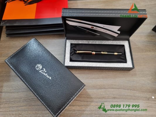 Bút Ký Cao Cấp – Picasso R917 Khoen vàng khắc logo RITA GROUP