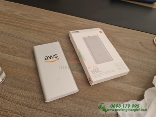 Pin sạc dự phòng Xiaomi Gen 3 màu trắng - In Logo AWS