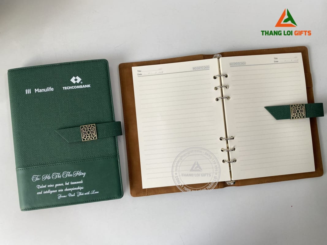 Sổ tay bìa còng Màu xanh lá cây - In logo DN Manulife & Techcombank