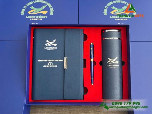 Bo Qua Tang (So+ Binh+ But) Mau Xanh - In Khac Logo Doanh Nghiep Logistics