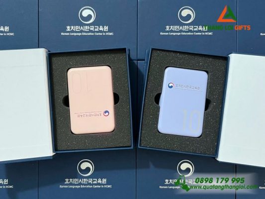 Pin Sac Du Phong Remax 10.000mAh - In Logo Trung Tam Ngon Ngu Tieng Han