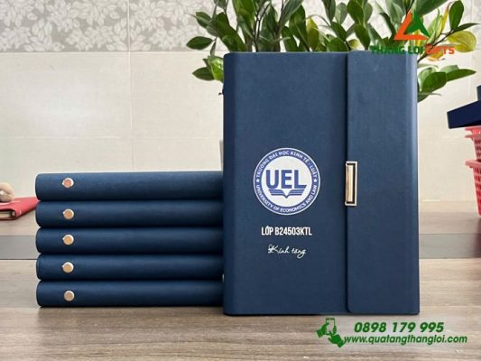 So Tay Bia Cong Gap 3 Mau Xanh - In Logo Truong Dai Hoc Kinh Te Luat UEL